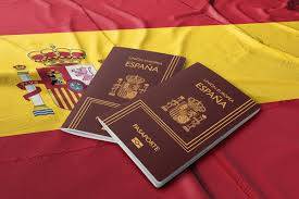 Spain gave 300,000 passports in 2025