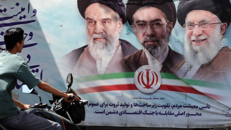 Iran sources rebut Trump comments on Hormuz, uranium in Fars report
