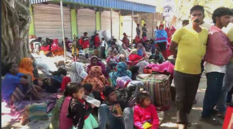 Migrants try to flee to Bangladesh fearing India crackdown