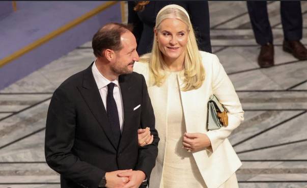 Norway crown prince cuts Japan trip short over wife's health