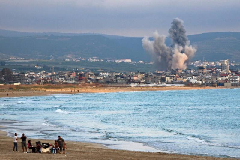Israeli forces push further into Lebanon as delegations meet in US