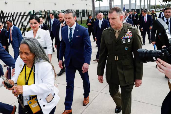 Top US and Cuban military officers meet at Guantanamo Bay
