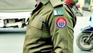 DPO Muzaffargarh suspends four cops over negligence