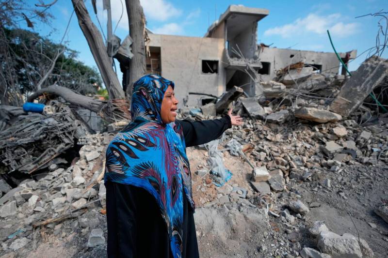 Israel orders new evacuations as forces push deeper into Lebanon