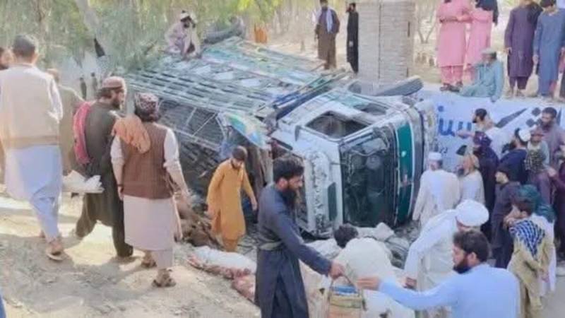Truck accident kills 18 in Afghanistan