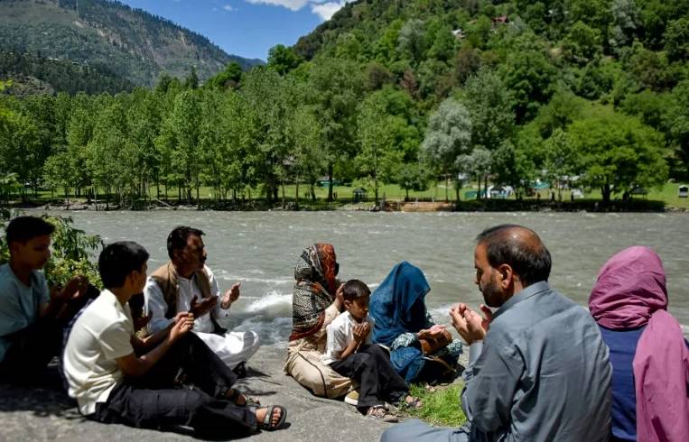 Just across the river, a world away for families split by Kashmir unrest