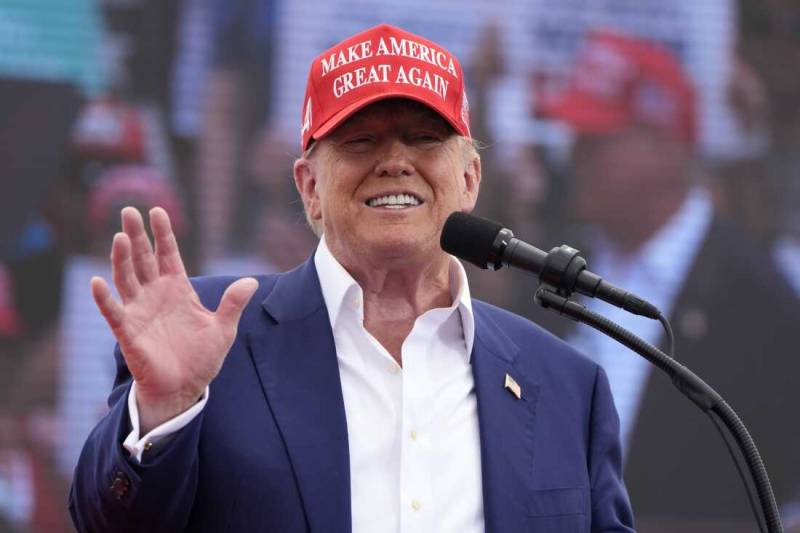 Iran talks continuing 'at a rapid pace', claims Trump