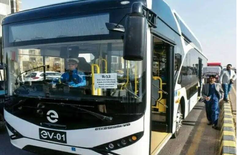 Unannounced loadshedding disrupts EV bus service in Karachi