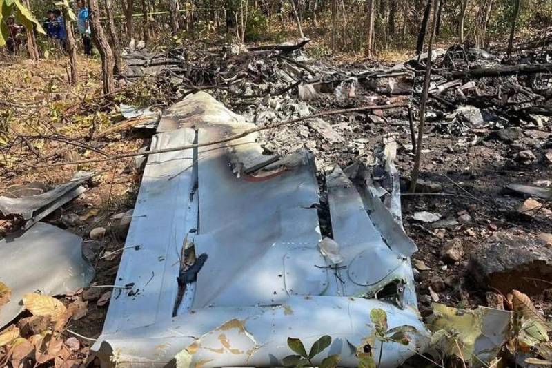 Two dead in military training plane crash in Taiwan