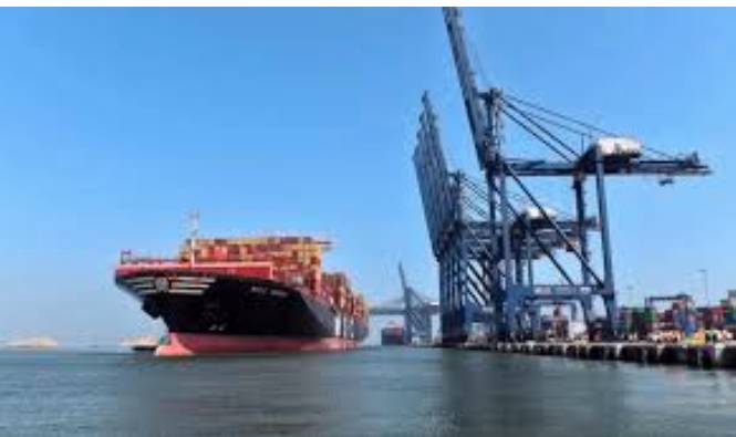 19 ships to take berth at Karachi Port today