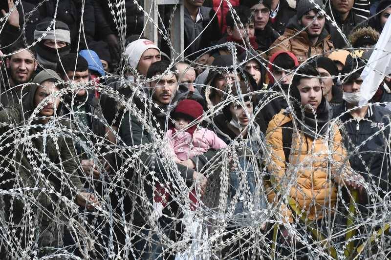 EU reaches deal on 'return hubs' migration reform