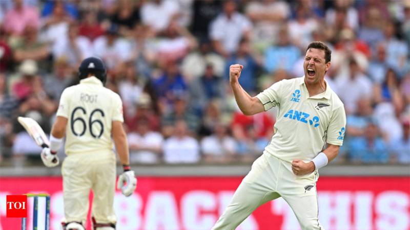 Robinson rocks New Zealand after England collapse in first Test