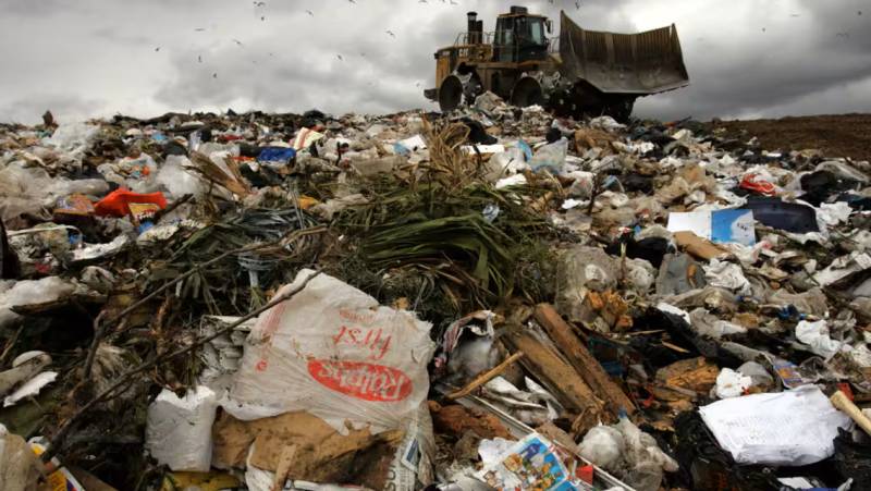 Fiji rejects Australian billionaire's 'Pacific ashtray' garbage plan