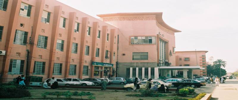 FIR reveals theft of over 1,500 fans from Nishtar Hospital Multan