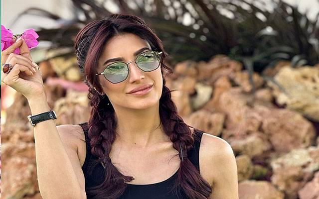Mehwish Hayat gives fans VIP peek into her life 
