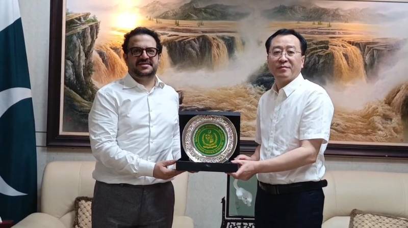 Chinese Consul General Yang Yundong bids farewell to Karachi