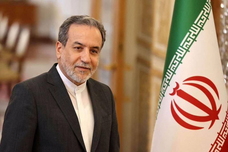 Iran FM speaks to European, regional counterparts