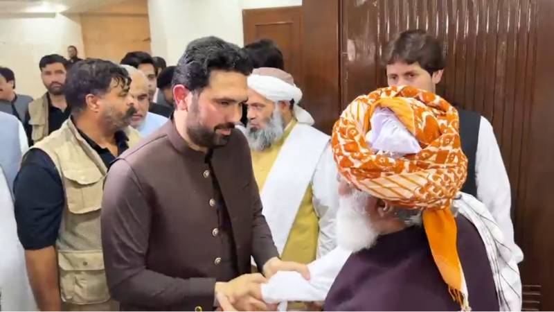 KP Chief Minister Sohail Afridi meets Fazlur Rehman in Islamabad