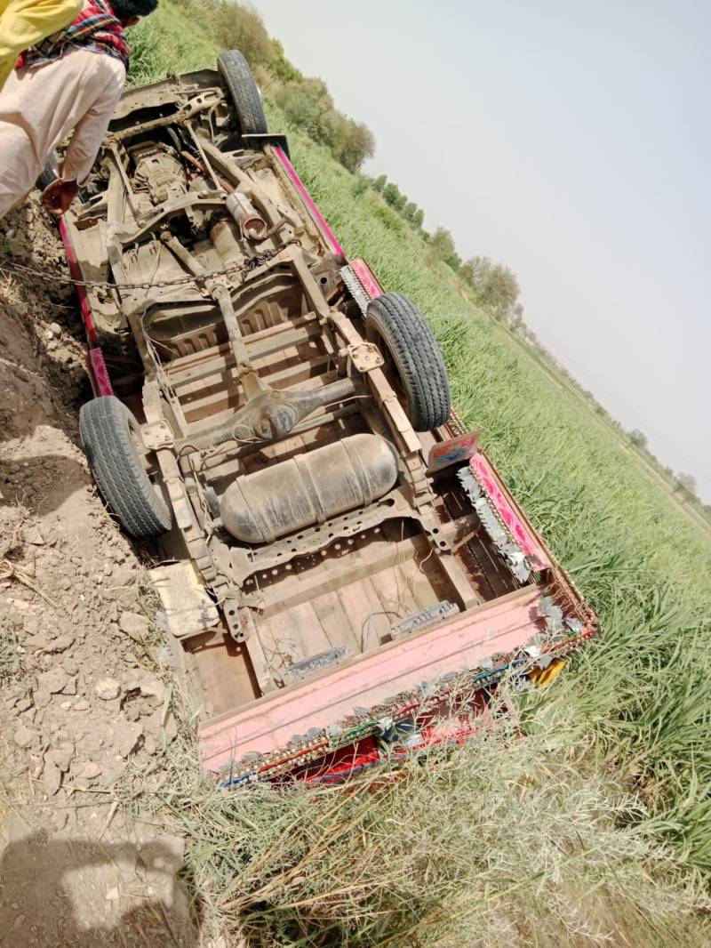 Child killed, seven injured as wedding vehicle overturns in Sindh