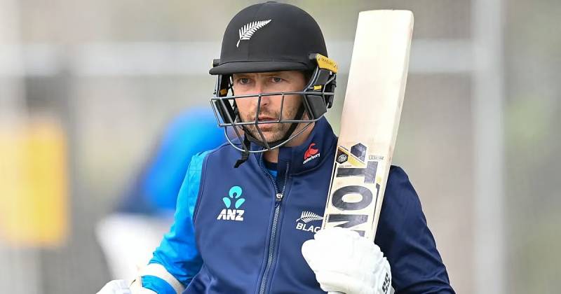 New Zealand's Conway jets home between Tests to attend birth of child