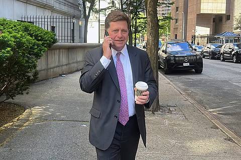 Trump names prosecutor Jay Clayton as new US intel chief