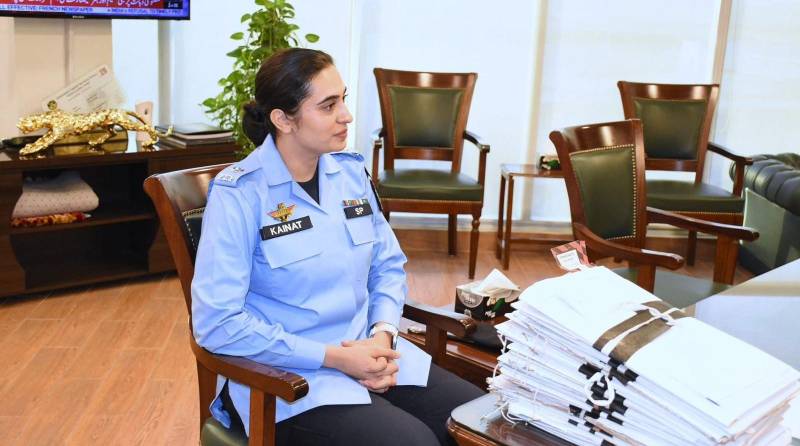 Islamabad gets first female chief traffic officer as Kainat Azhar takes charge