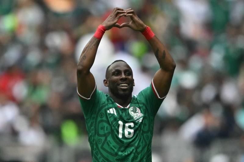 Mexico's Julian Quinones scores first goal of World Cup