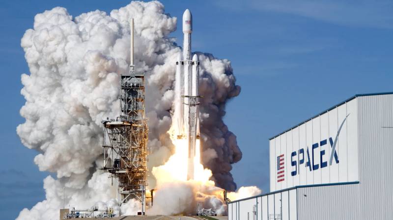 SpaceX lifts off in record Wall Street debut