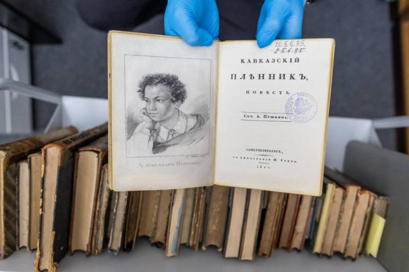 Six Georgians jailed for theft of rare Russian books in France