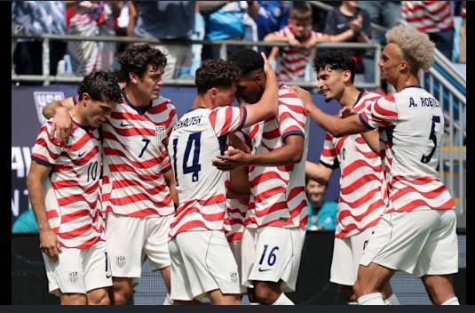 USA launch World Cup with Paraguay rout, Canada snatch draw