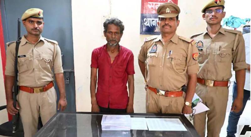 Man kills daughter inside police station over love marriage in India
