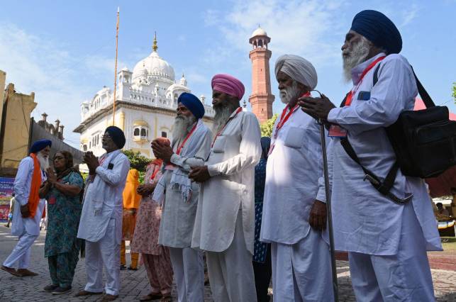 Jor Mela of Sikh leader Sri Guru Arjan Dev gets underway at Kartarpur