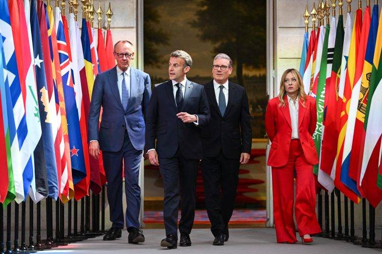 UK, France, Germany, Italy prepared to lift Iran sanctions