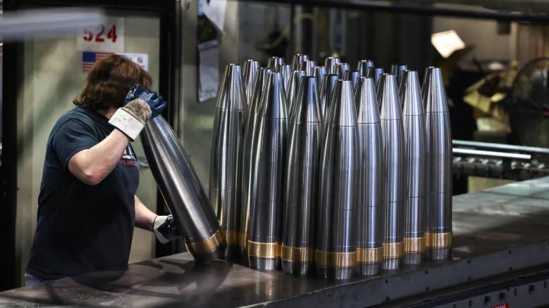 Pentagon chief denies US facing munitions stockpile shortage
