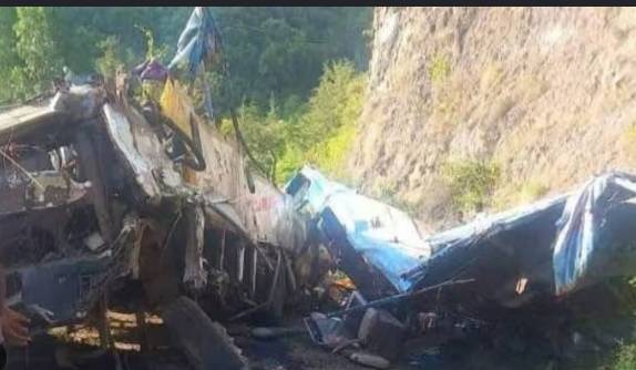 Ethiopia bus crash kills 28