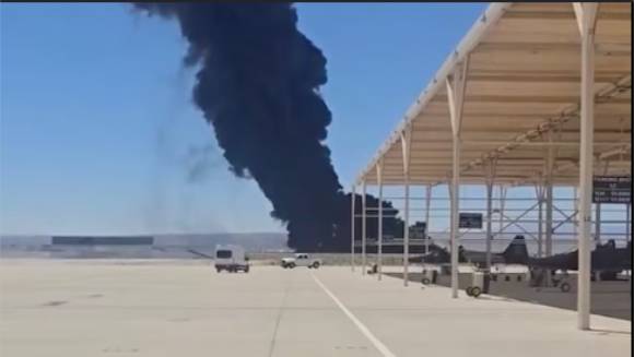 Eight dead in fiery US B-52 bomber crash in California