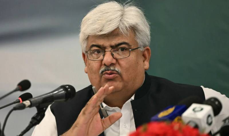 9,000 wealthy Pakistanis submit zero tax return: FBR chairman