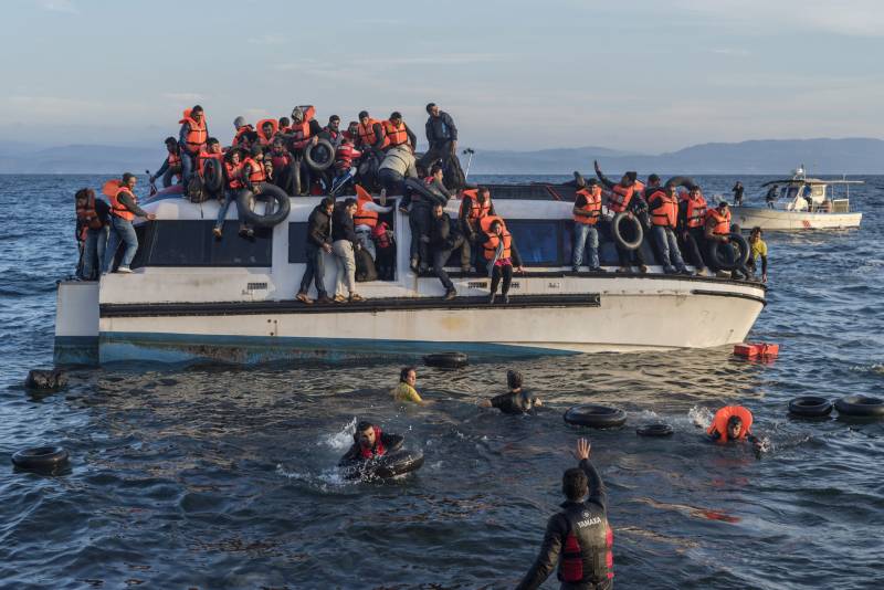 EU lawmakers to approve migrant detention and deportation boost