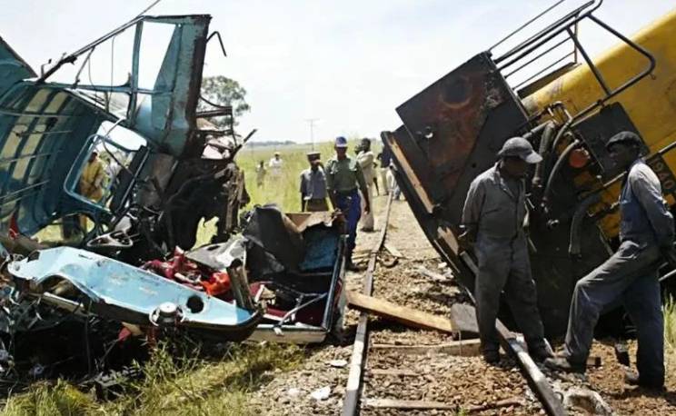 Nine killed in train, bus collision in Zimbabwe