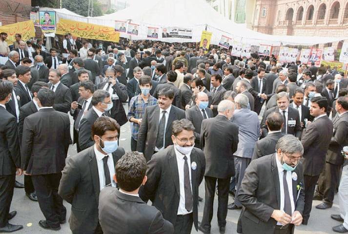 Sessions court access blocked as Lahore bar’s strike enters third day 