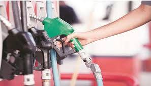 Govt announces passing on benefit of falling global oil prices to masses