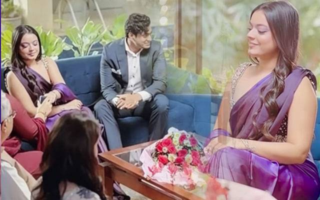‘Rehmat’ wardrobe choice divides netizens, triggers backlash