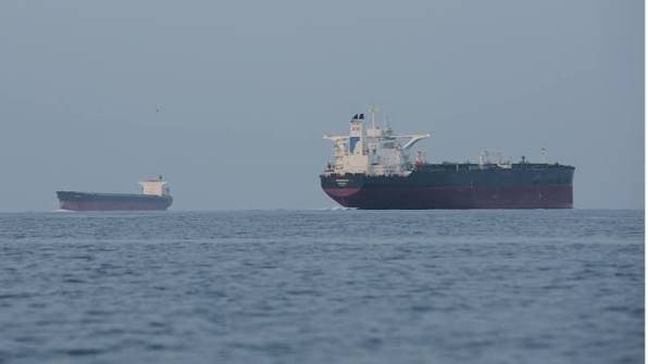 US lifts Iran ports blockade as uncertainty clouds Swiss Iran talks