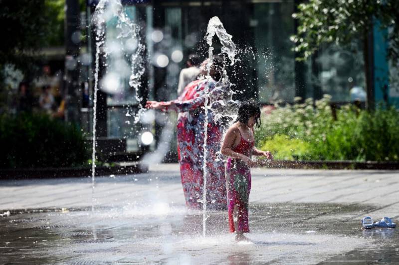 Europe swelters as more heat records set to tumble