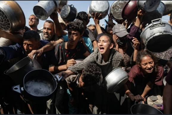 UN aid chief demands 'dignity' for Gaza population