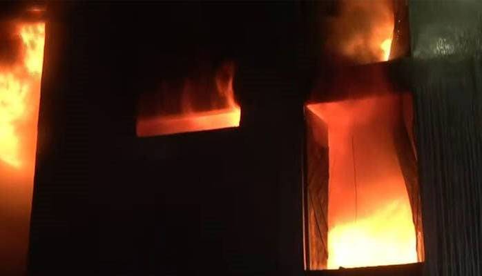 Fire breaks out in Murree hotel