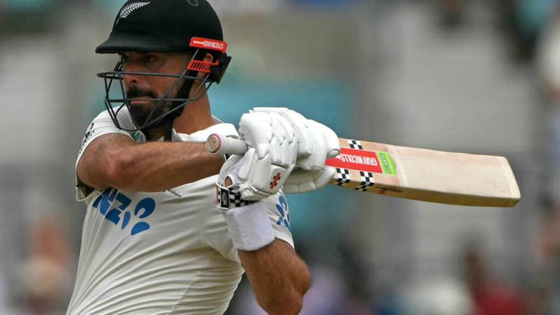 New Zealand pile on the runs to leave England facing record chase in 2nd Test