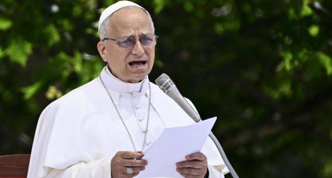 Pope warns bureaucracy hindering global aid efforts