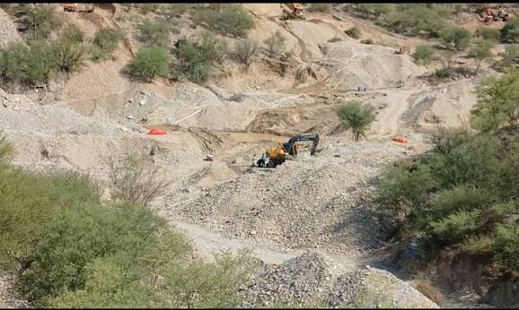 One killed, four injured in Kohat gold mine collapse