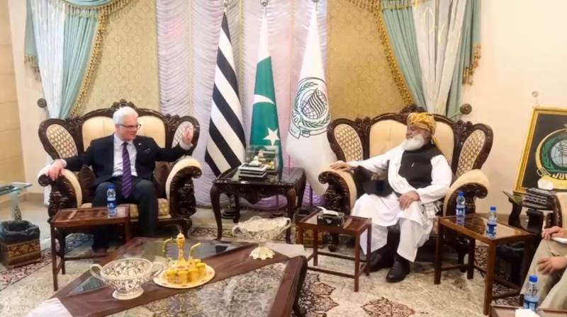 US Embassy officials call on Fazl, discuss regional peace and security